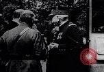 Image le Maréchal Joffre avec Shearson et l'Ambassadeur Sharp Paris France, 1918, de la seconde 11 séquences d'archives historiques vidéo 65675035189