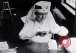 Image Croix-Rouge infirmières pendant l'épidémie de grippe espagnole a Boston Massachusetts USA, 1918, de la seconde 26 séquences d'archives historiques vidéo 65675035191