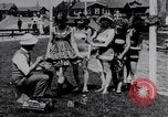 Image American women Venice Beach Los Angeles California USA, 1917, de la seconde 14 séquences d'archives historiques vidéo 65675035192