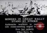 Standbild Kohle Grube Arbeiter im Streik Wilkes-Barre Pennsylvania USA, 1919, aus Sekunde 3 historischem Filmmaterial Videoclip 65675035195