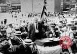 Standbild Kohle Grube Arbeiter im Streik Wilkes-Barre Pennsylvania USA, 1919, aus Sekunde 29 historischem Filmmaterial Videoclip 65675035195