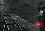 Standbild Bergleute United States USA, 1923, aus Sekunde 50 historischem Filmmaterial Videoclip 65675035230