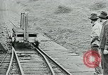 Standbild Bergleute United States USA, 1923, aus Sekunde 57 historischem Filmmaterial Videoclip 65675035230