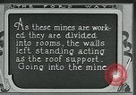 Immagine di I minatori United States USA, 1923, secondo 8 filmato di repertorio 65675035231