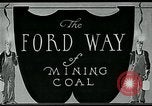 Image Ford des mines Wallins Creek Kentucky USA, 1924, de la seconde 3 séquences d'archives historiques vidéo 65675035232