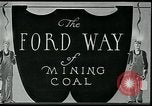 Image Ford des mines Wallins Creek Kentucky USA, 1924, de la seconde 4 séquences d'archives historiques vidéo 65675035232