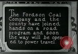 Standbild Ford Minen Stone Kentucky USA, 1924, aus Sekunde 5 historischem Filmmaterial Videoclip 65675035237