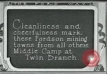 Standbild Ford Bergbaustadt Twin Zweig West Virginia United States USA, 1924, aus Sekunde 12 historischem Filmmaterial Videoclip 65675035240