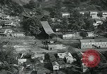 Standbild Ford Bergbaustadt Twin Zweig West Virginia United States USA, 1924, aus Sekunde 37 historischem Filmmaterial Videoclip 65675035240