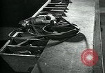 Immagine di Ford auto United States USA, 1932, secondo 31 filmato di repertorio 65675035242