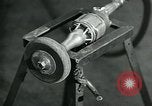 Immagine di Ford auto United States USA, 1932, secondo 42 filmato di repertorio 65675035242