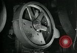 Immagine di Ford auto United States USA, 1932, secondo 55 filmato di repertorio 65675035242