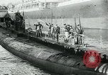 Standbild German Submarine Deutschland New London Connecticut USA, 1916, aus Sekunde 8 historischem Filmmaterial Videoclip 65675035253