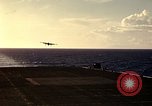 Standbild USS Midway CVB 41 Atlantik, 1951, aus Sekunde 4 historischem Filmmaterial Videoclip 65675035266