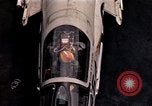 Image USS Midway Vietnam, 1965, de la seconde 4 séquences d'archives historiques vidéo 65675035286