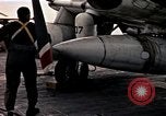 Image USS Midway Vietnam, 1965, de la seconde 12 séquences d'archives historiques vidéo 65675035287