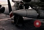 Image USS Midway Vietnam, 1965, de la seconde 14 séquences d'archives historiques vidéo 65675035287