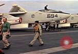 Image USS Midway Vietnam, 1965, de la seconde 16 séquences d'archives historiques vidéo 65675035287