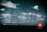 Standbild Transport Eniwetok Atoll Marshall Inseln, 1944, aus Sekunde 9 historischem Filmmaterial Videoclip 65675035293