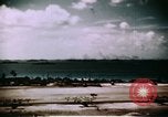 Standbild Transport Eniwetok Atoll Marshall Inseln, 1944, aus Sekunde 44 historischem Filmmaterial Videoclip 65675035293