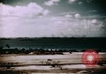 Standbild Transport Eniwetok Atoll Marshall Inseln, 1944, aus Sekunde 45 historischem Filmmaterial Videoclip 65675035293