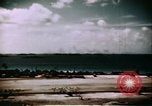 Standbild Transport Eniwetok Atoll Marshall Inseln, 1944, aus Sekunde 54 historischem Filmmaterial Videoclip 65675035293