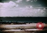 Standbild Transport Eniwetok Atoll Marshall Inseln, 1944, aus Sekunde 55 historischem Filmmaterial Videoclip 65675035293