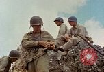 Standbild US Marines Saipan Nördliche Marianen, 1944, aus Sekunde 11 historischem Filmmaterial Videoclip 65675035306