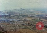 Standbild US Marines Saipan Nördliche Marianen, 1944, aus Sekunde 26 historischem Filmmaterial Videoclip 65675035306