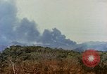 Standbild US Marines Saipan Nördliche Marianen, 1944, aus Sekunde 53 historischem Filmmaterial Videoclip 65675035306