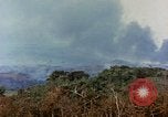 Standbild US Marines Saipan Nördliche Marianen, 1944, aus Sekunde 60 historischem Filmmaterial Videoclip 65675035306
