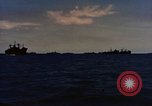 Standbild Schiffe Saipan Nördliche Marianen, 1944, aus Sekunde 18 historischem Filmmaterial Videoclip 65675035312