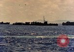 Standbild Schiffe Saipan Nördliche Marianen, 1944, aus Sekunde 32 historischem Filmmaterial Videoclip 65675035312