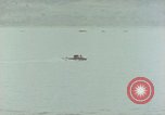 Standbild Bombardierung auf Saipan Saipan Nördliche Marianen, 1944, aus Sekunde 10 historischem Filmmaterial Videoclip 65675035315