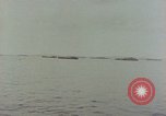 Standbild Bombardierung auf Saipan Saipan Nördliche Marianen, 1944, aus Sekunde 48 historischem Filmmaterial Videoclip 65675035315