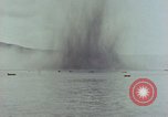 Standbild Bombardierung auf Saipan Saipan Nördliche Marianen, 1944, aus Sekunde 61 historischem Filmmaterial Videoclip 65675035315