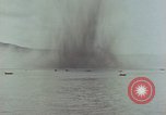 Standbild Bombardierung auf Saipan Saipan Nördliche Marianen, 1944, aus Sekunde 62 historischem Filmmaterial Videoclip 65675035315