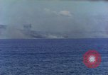 Standbild Bombardierung auf Saipan Saipan Nördliche Marianen, 1944, aus Sekunde 17 historischem Filmmaterial Videoclip 65675035316