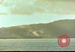 Standbild Bombardierung auf Saipan Saipan Nördliche Marianen, 1944, aus Sekunde 52 historischem Filmmaterial Videoclip 65675035316