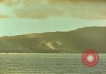 Standbild Bombardierung auf Saipan Saipan Nördliche Marianen, 1944, aus Sekunde 55 historischem Filmmaterial Videoclip 65675035316