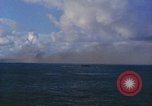 Standbild Bombardierung auf Saipan Saipan Nördliche Marianen, 1944, aus Sekunde 7 historischem Filmmaterial Videoclip 65675035317