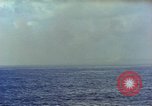 Standbild Bombardierung auf Saipan Saipan Nördliche Marianen, 1944, aus Sekunde 21 historischem Filmmaterial Videoclip 65675035317