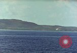 Standbild Bombardierung auf Saipan Saipan Nördliche Marianen, 1944, aus Sekunde 30 historischem Filmmaterial Videoclip 65675035317