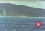 Standbild Bombardierung auf Saipan Saipan Nördliche Marianen, 1944, aus Sekunde 52 historischem Filmmaterial Videoclip 65675035317