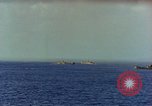 Standbild Bombardierung auf Saipan Saipan Nördliche Marianen, 1944, aus Sekunde 55 historischem Filmmaterial Videoclip 65675035317