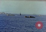 Standbild Bombardierung auf Saipan Saipan Nördliche Marianen, 1944, aus Sekunde 61 historischem Filmmaterial Videoclip 65675035317