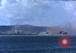 Standbild Bombardierung auf Saipan Saipan Nördliche Marianen, 1944, aus Sekunde 21 historischem Filmmaterial Videoclip 65675035319