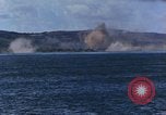 Standbild Bombardierung auf Saipan Saipan Nördliche Marianen, 1944, aus Sekunde 37 historischem Filmmaterial Videoclip 65675035319