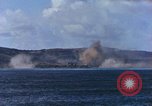 Standbild Bombardierung auf Saipan Saipan Nördliche Marianen, 1944, aus Sekunde 43 historischem Filmmaterial Videoclip 65675035319