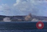 Standbild Bombardierung auf Saipan Saipan Nördliche Marianen, 1944, aus Sekunde 44 historischem Filmmaterial Videoclip 65675035319